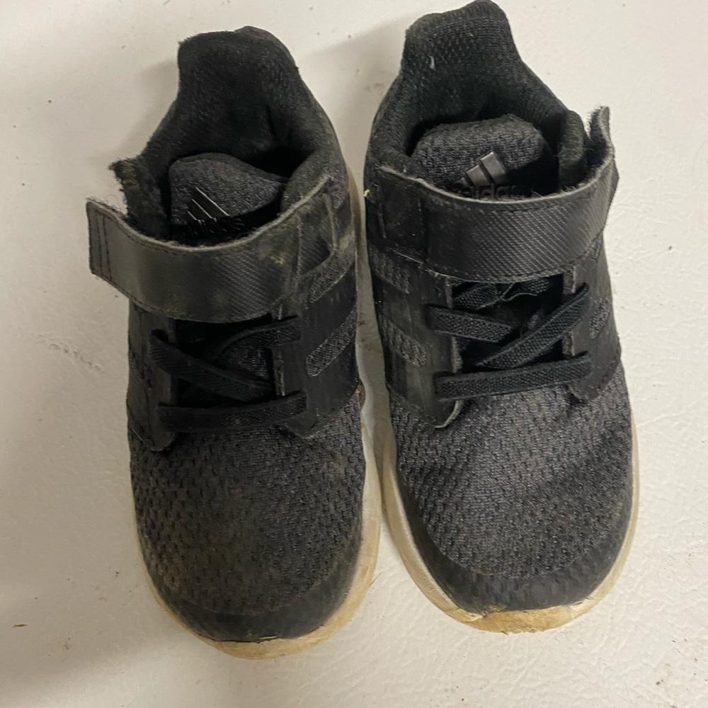 Toddler boys Adidas Tennis Shoes